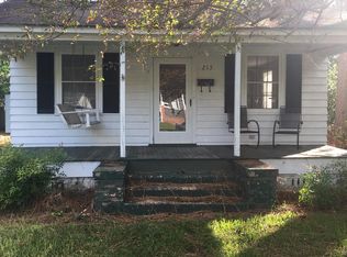 213 E 11th St, Washington, NC 27889