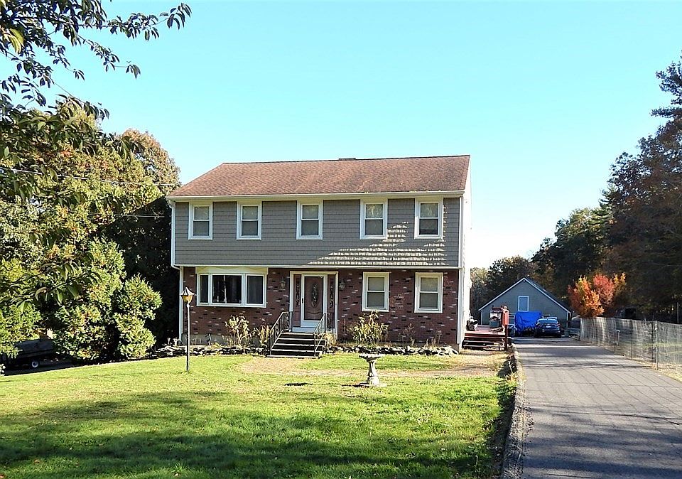 1st image of 10 Lang St