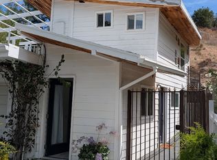 19481 Rosita St, Tarzana, CA 91356