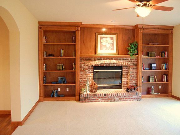 Blt Ins & Fireplace gives Room lots of warmth