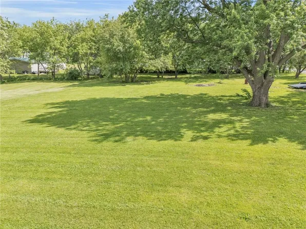 548 Carpenter St, Osborn, MO 64474