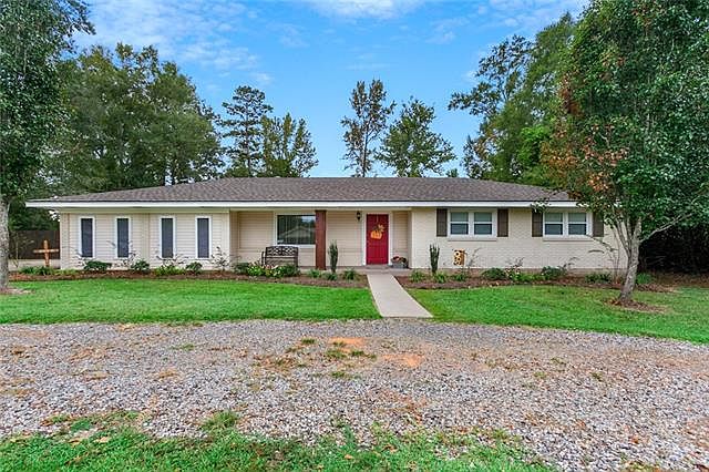 1st image of 1352 Edward Ln