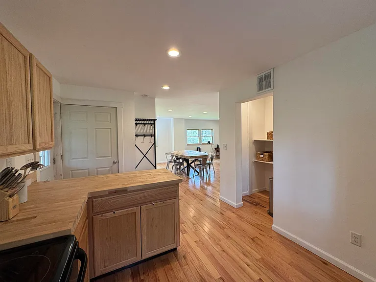 1377 Old Depot Rd — Photo 10