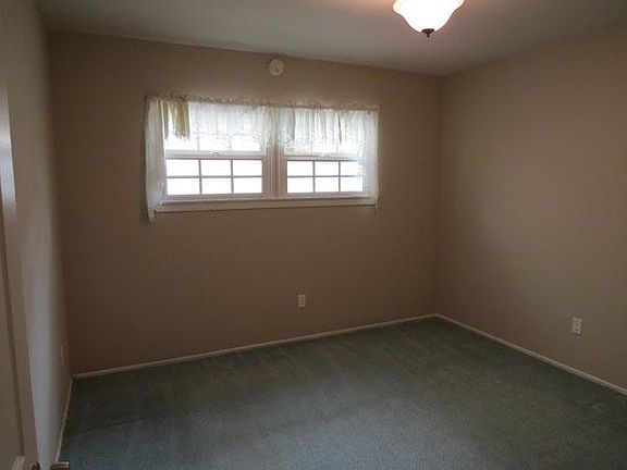 2nd image of 2410 Del Amo Blvd