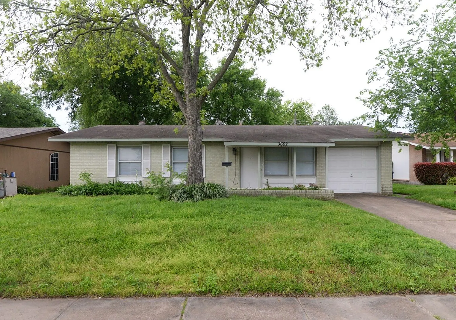 Cute home in Garland ISD! — Photo 4