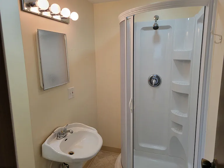 929 Garrison Ave — Photo 15