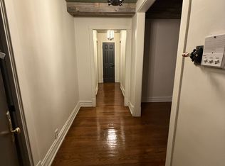 1221 W Waveland Ave #Ga, Chicago, IL 60613