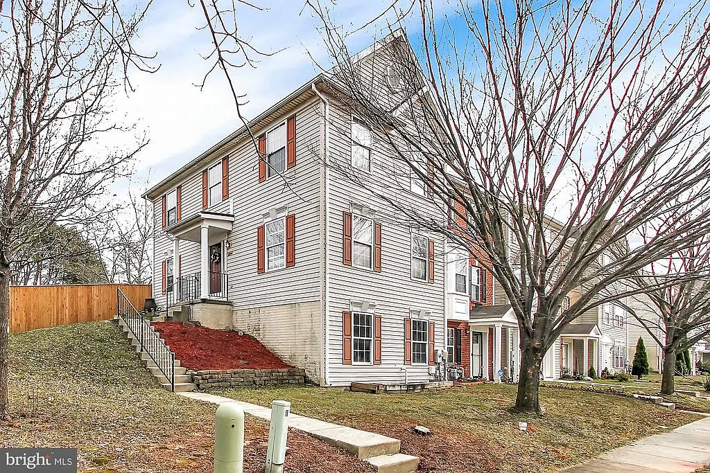 Building Photo - 8700 Jarwood Rd