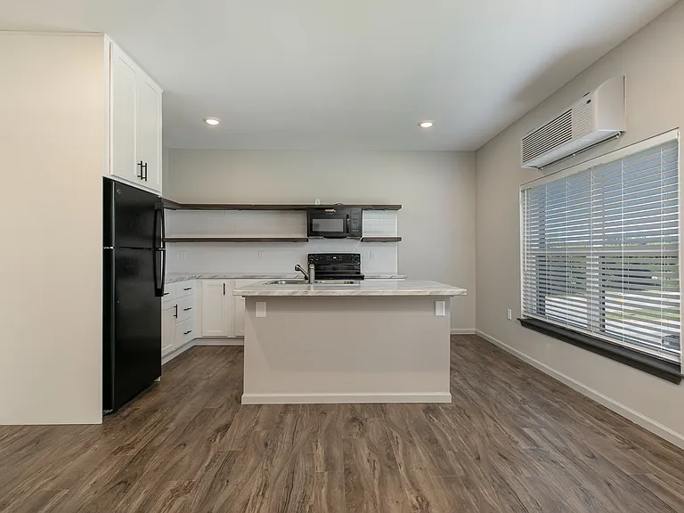 Park57 1 Bedroom Premium 4 Living -Kitchen