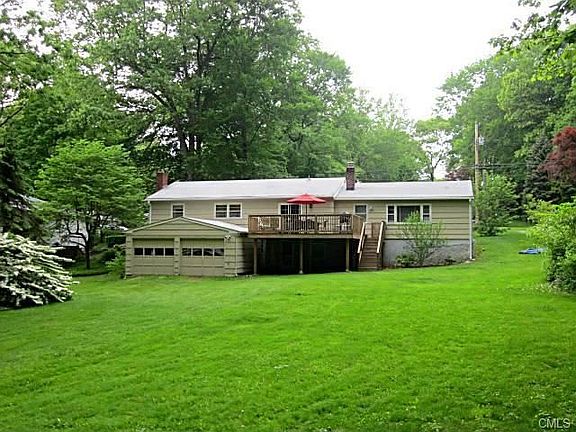 4th image of 5 Glen Dr