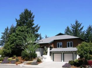 3825 Sedgemoore Dr, Santa Rosa, CA 95404