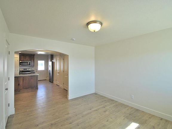 5th image of 315 N 2650 W #11