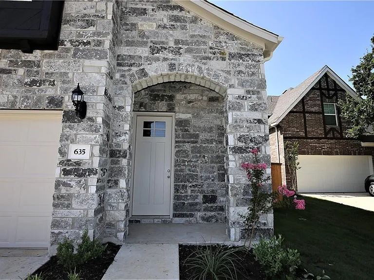 635 Pheasant Hill Ln — Photo 4