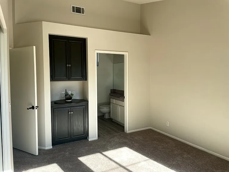 4978 Berlioz St — Photo 12