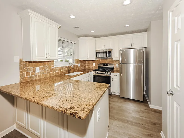 1255 W Oaks Way — Photo 6