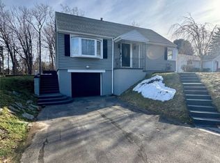 514 Bay Rd, Webster, NY 14580