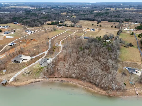 623 Davis Rd, Rogersville, AL 35652