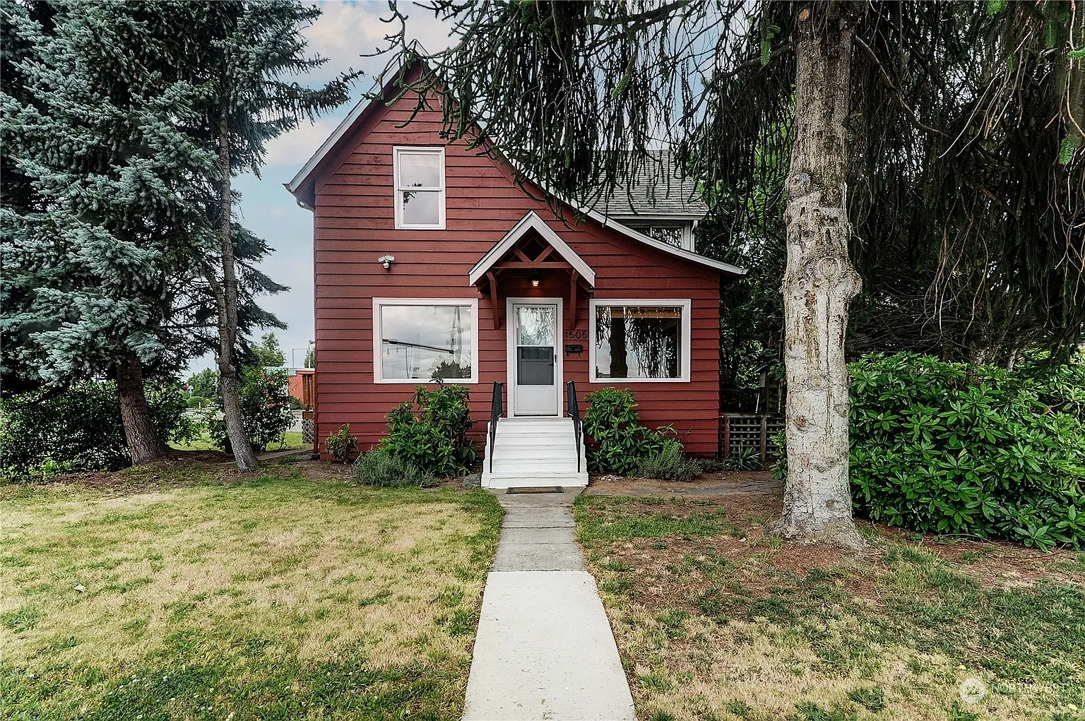 1505 1st Street photo 1