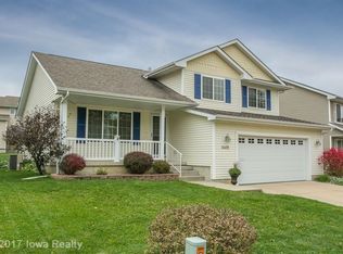 3451 Village Run Dr, Des Moines, IA 50317