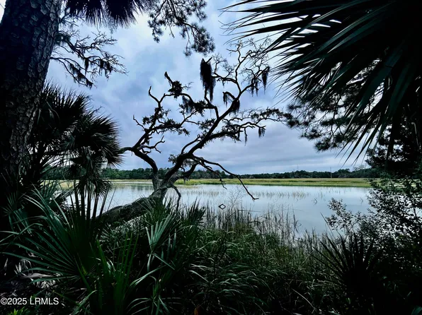 126 Gautier Place, Beaufort, SC 29902