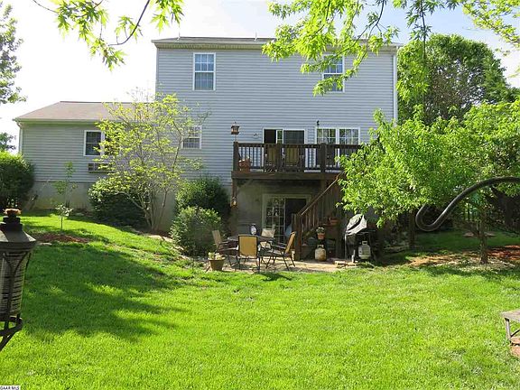 4th image of 37 Landover Ln