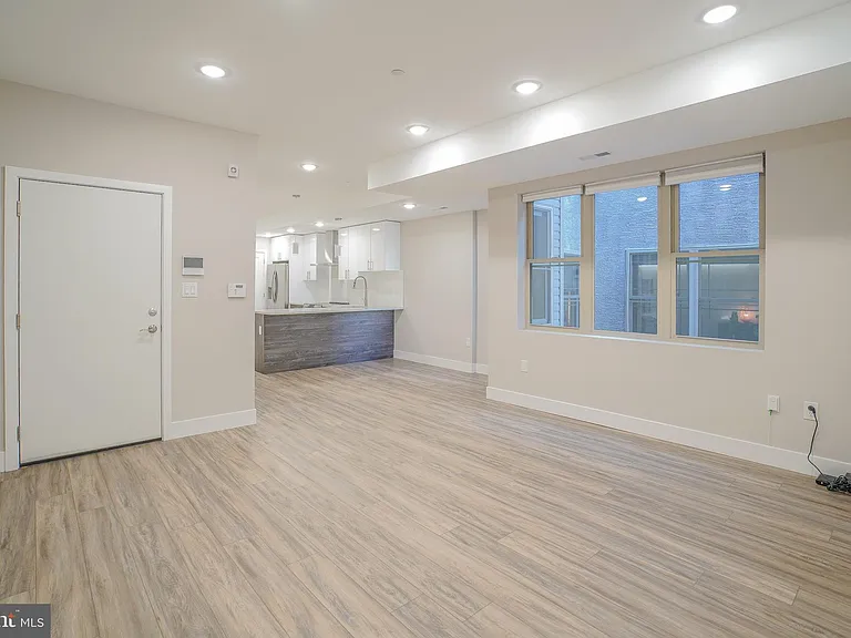 2222 Frankford Ave #3 — Photo 3