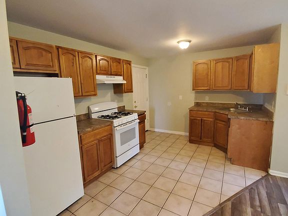 2nd image of 435 Stuyvesant Ave APT 6
