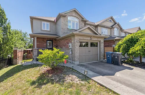 37 Wilkie Cres Photo 1