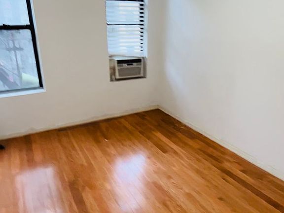 5th image of 376 8th Ave #10