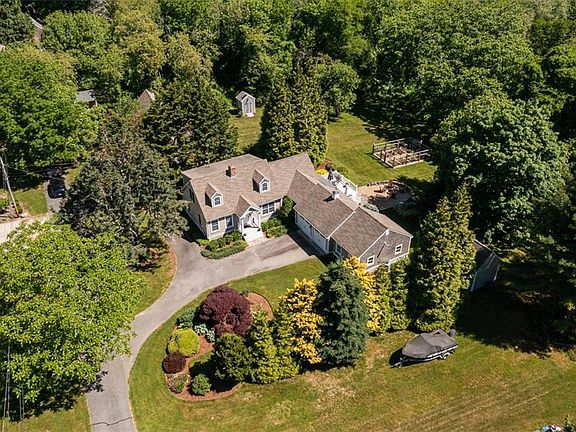 2nd image of 53 B Cummings Ln