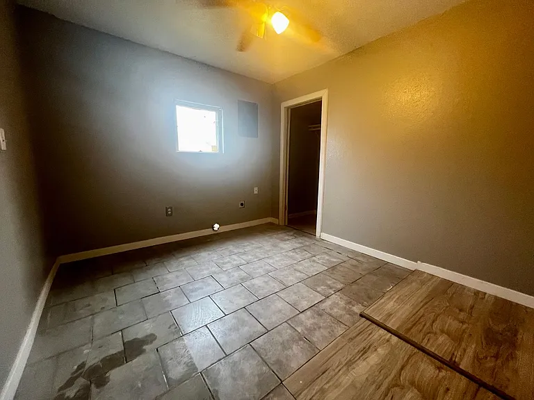 230 E Panhandle St — Photo 9