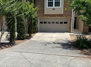887 Edgewater Cir, Marietta, GA 30062