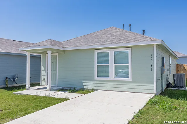 12932 Lake Fryer St — Photo 3