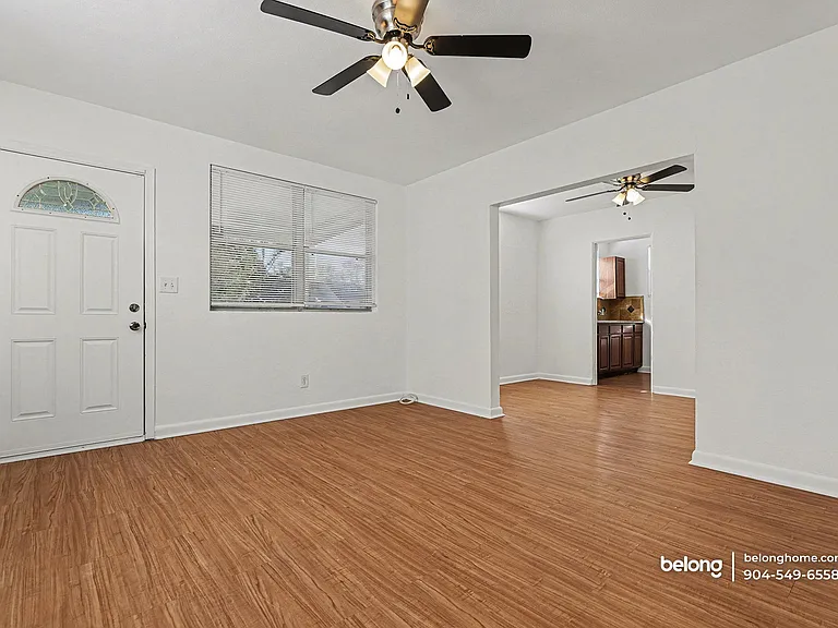 4813 Post St — Photo 1