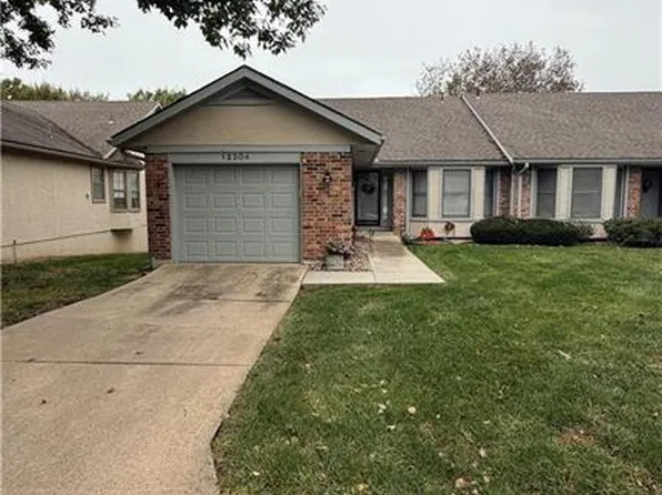 12204 Monrovia St, Overland Park, KS 66213