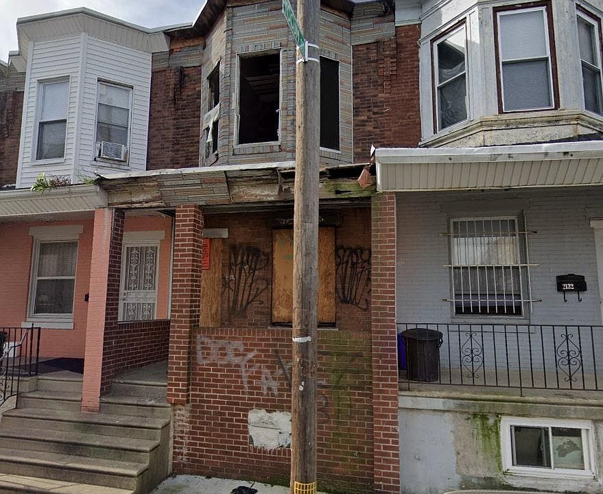 2nd image of 2134 Shields St