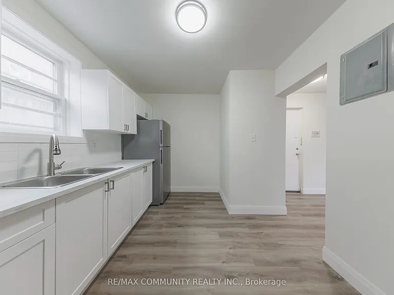 383 Buena Vista Ave #B3 — Photo 10