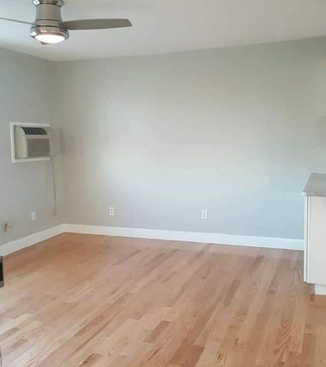 2nd image of 275 Neck St #6B