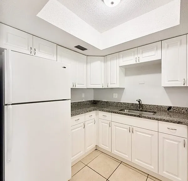 4729 39th Ave N #206 — Photo 7