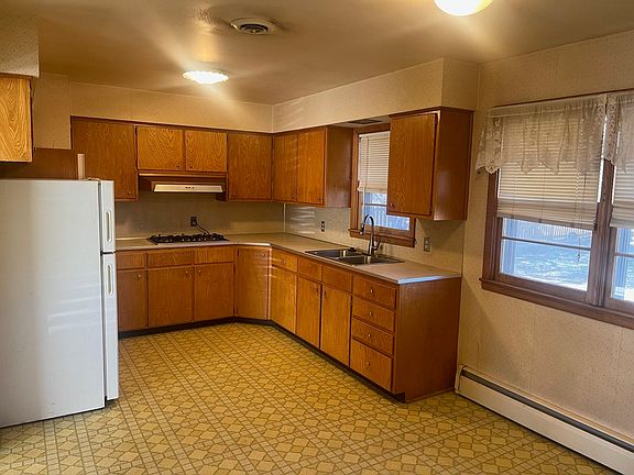 5th image of 1511 Montgomery St