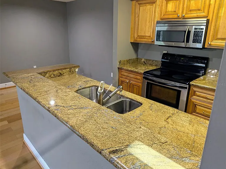 4211 Chatham Oak Ct #111 — Photo 7