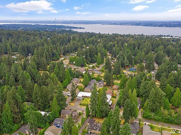 3rd image of 6565 125th Ave NE