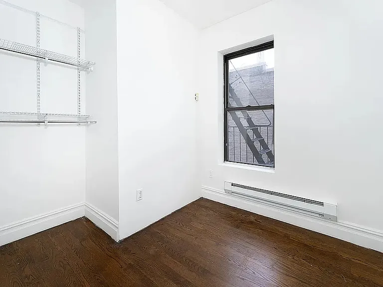 170 E 2nd St #1B — Photo 4