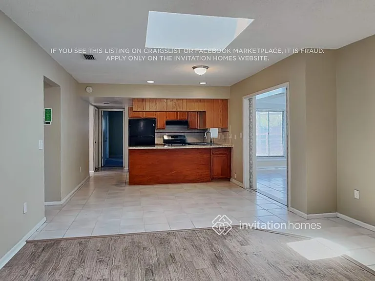 2194 Oak Grove Dr — Photo 5