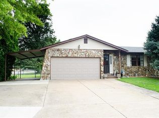 1901 Marseilles Dr, Cahokia, IL 62206