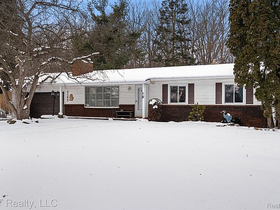 3rd image of 7192 Torrey Rd