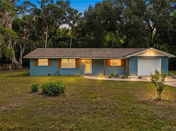 107 Allen Ave, Inglis, FL 34449