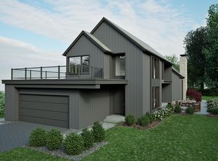 2909 Pioneer Club Rd SE, East Grand Rapids, MI 49506