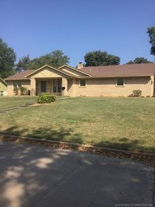 1020 E 12th St, Claremore, OK, 74017