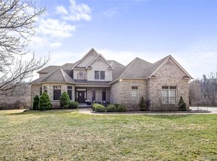 3300 Hillshire Ct, Superior Township, MI 48198